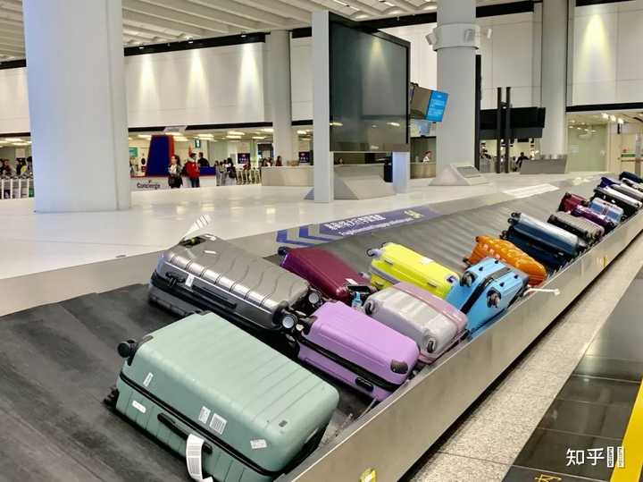 中国南方航空，随身行李可以带20寸的行李箱么。电动牙刷，电动剃须刀，可以放在托运行李里托运吗？ - 知乎