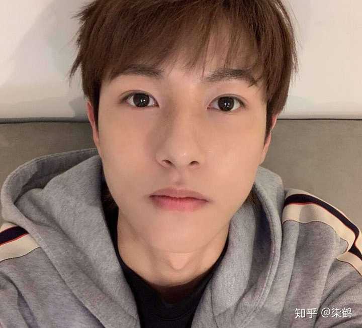 如何评价nct黄仁俊的长相?