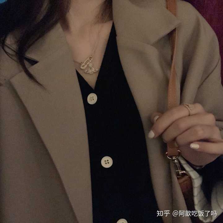 西装外套一不小心买大了应该怎么搭 知乎