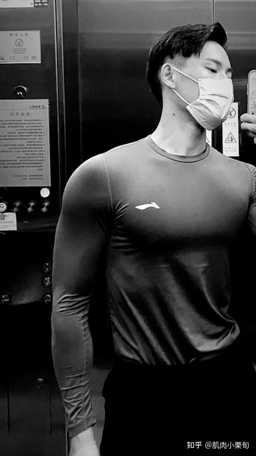 肌肉小栗旬 的想法: 很长时间没上,因为一上都是图三新的评论