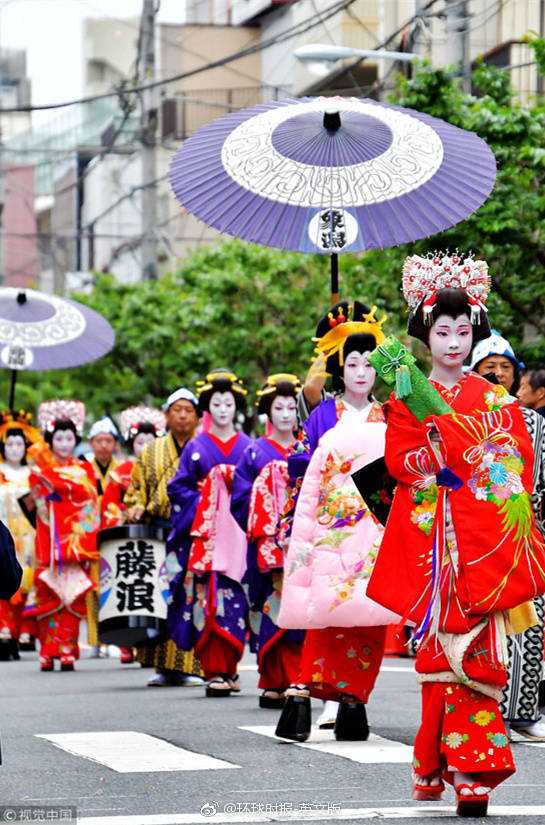 最近抖音很火的穿板凳走路 是模仿日本吗 知乎 最近抖音很火的穿板凳走路 是模仿日本吗 知乎