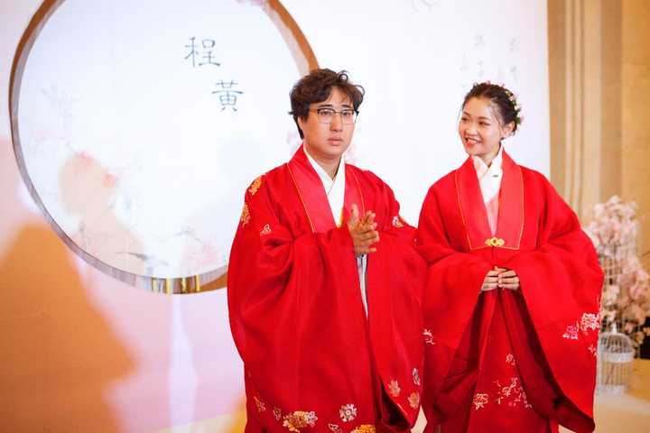 有没有质量上乘 制式正确的婚礼汉服 知乎