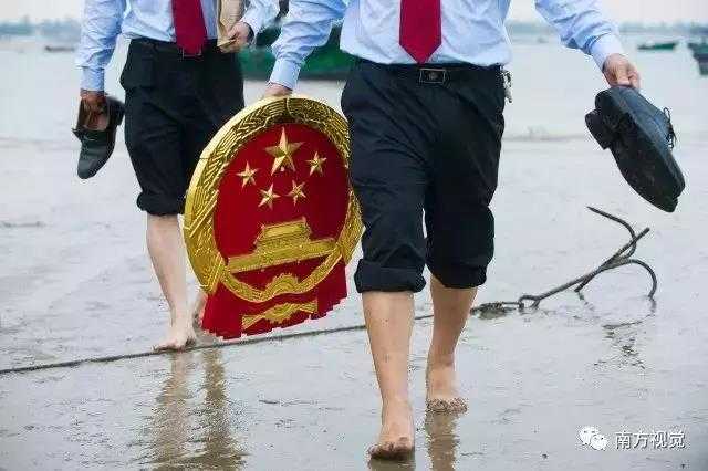 一颗青木:不管多远,我都要带着国徽审判你zhuanlan.zhihu.com文章