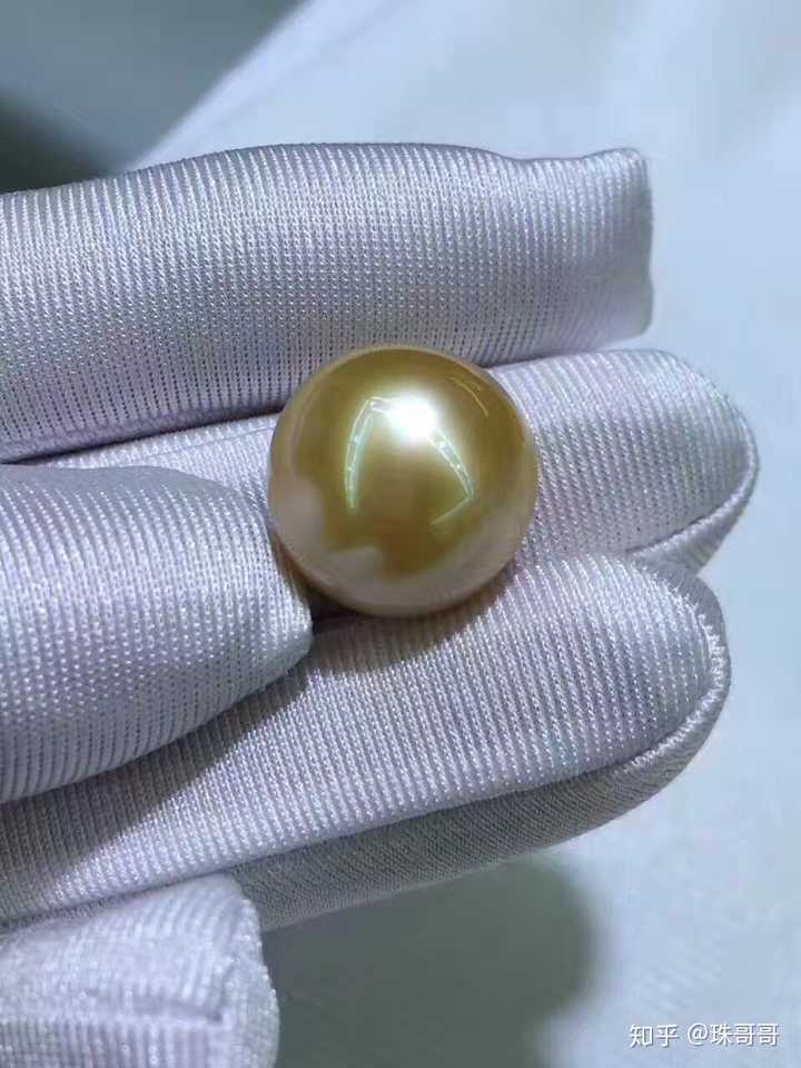 購入一顆南洋金珠,珍珠直徑16.5mm, 正圓微瑕,11600價格貴嗎?