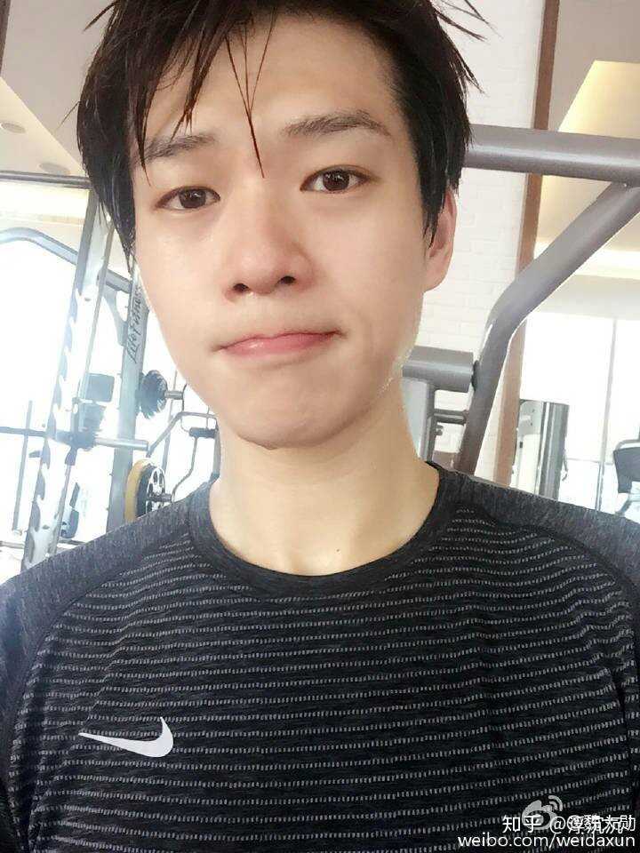 如何评价魏大勋的反差萌?