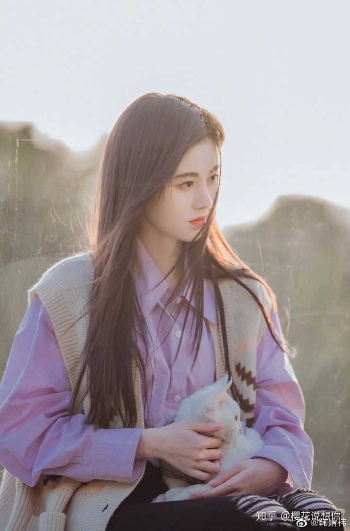 有哪些女生的照片最符合《三体》中庄颜的形象?