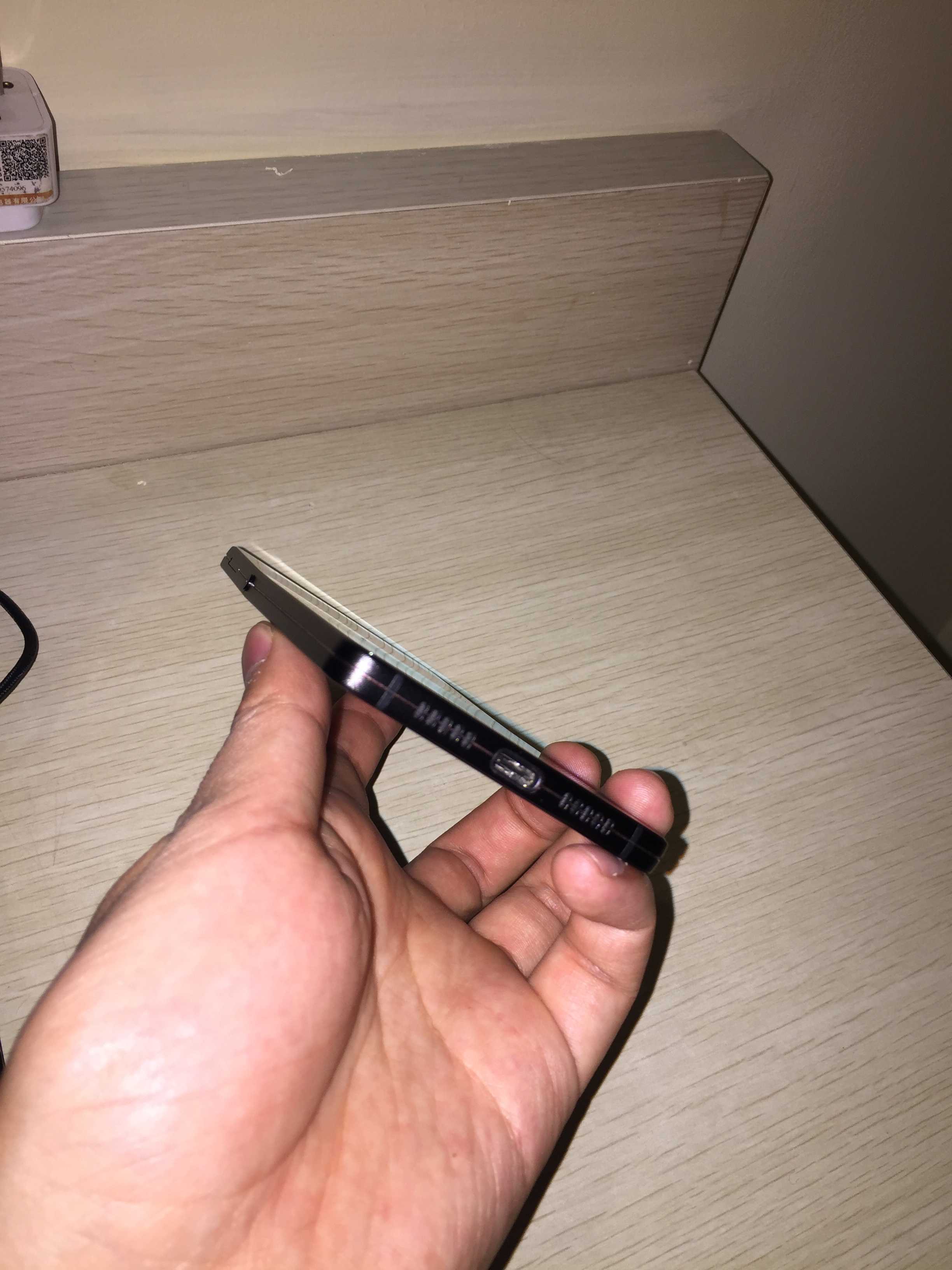 如何看待开卖仅一月,锤子坚果Pro2出现几十起