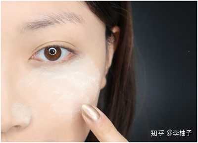有哪些简单但合川化妆培训是很少人知道的化妆小技巧? 新闻中心 26 有哪些简单但合川化妆培训是很少人知道的化妆小技巧? 新闻中心 第26张 有哪些简单但合川化妆培训是很少人知道的化妆小技巧? 新闻中心 第26张