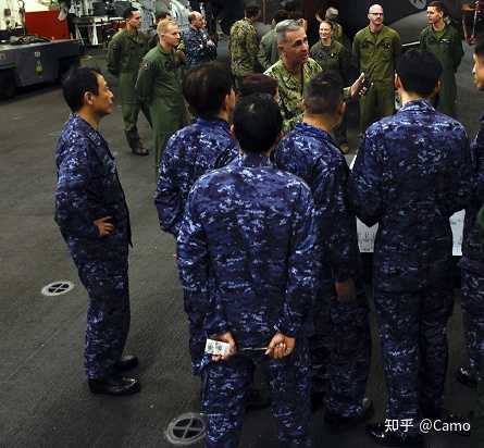 如何评价日本自卫队和韩国国军的不同军种间的制服设计以及他们的单兵作战装备 包括武器 知乎