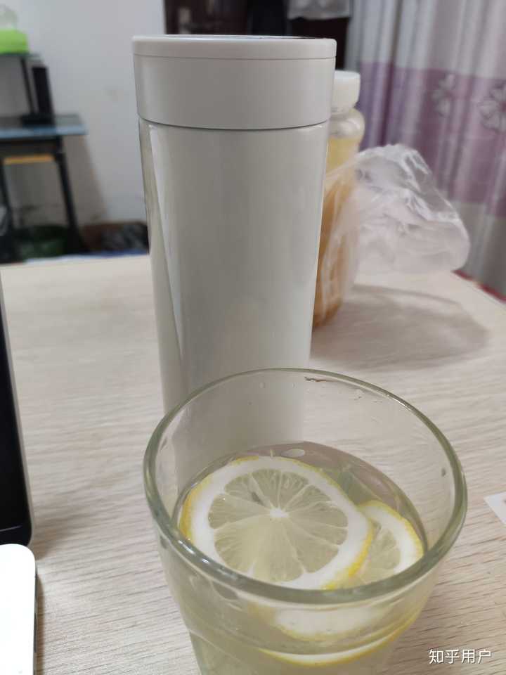 保温杯能泡柠檬水吗 知乎 保温杯能泡柠檬水吗 知乎