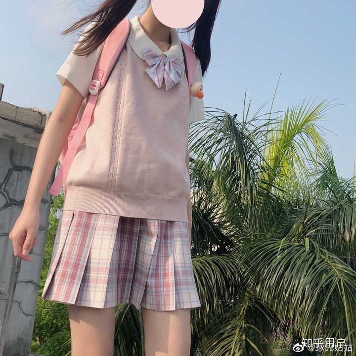 jk 裙怎么搭配其他衣服,不要 jk 服那种?