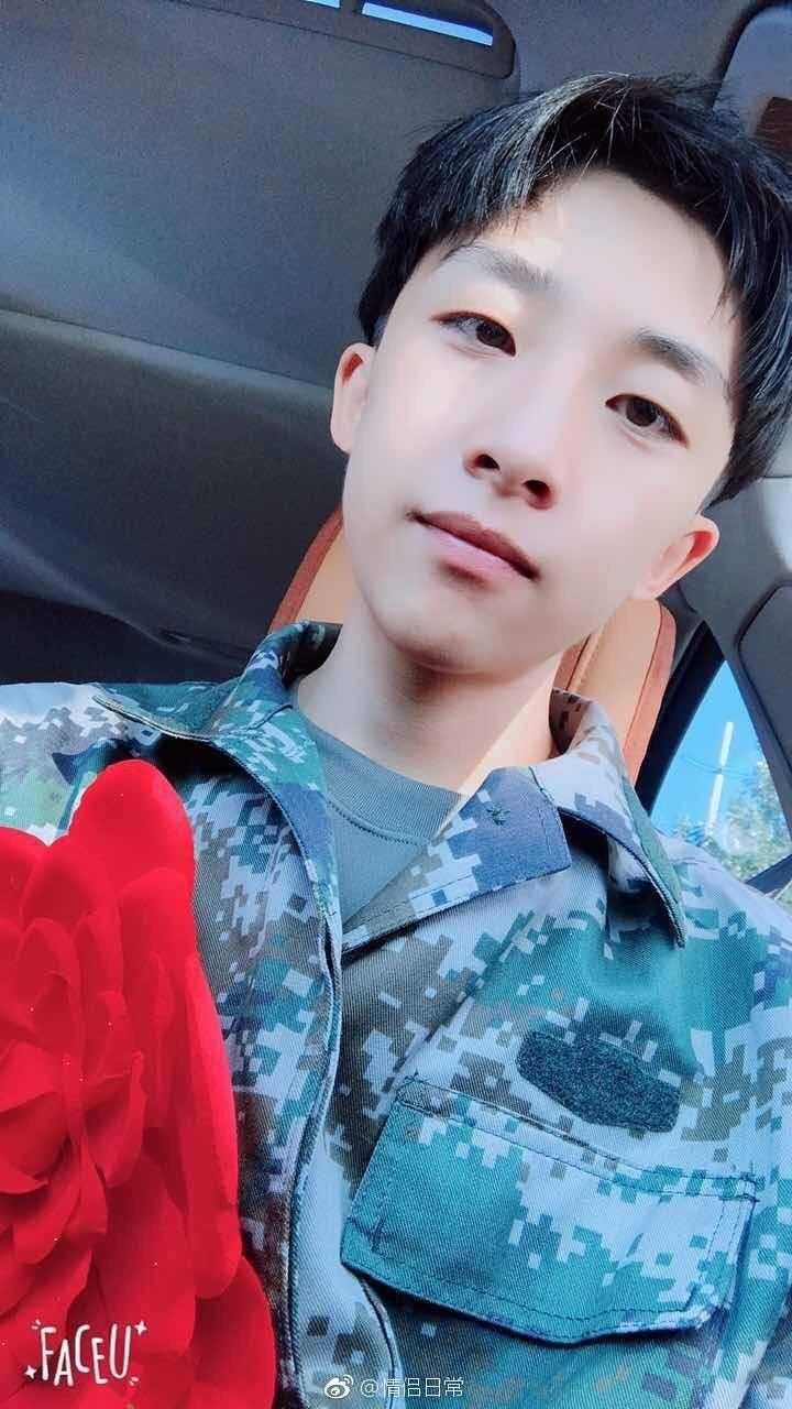 你所见过的同一个人差距最大的两张照片,到底有多大?