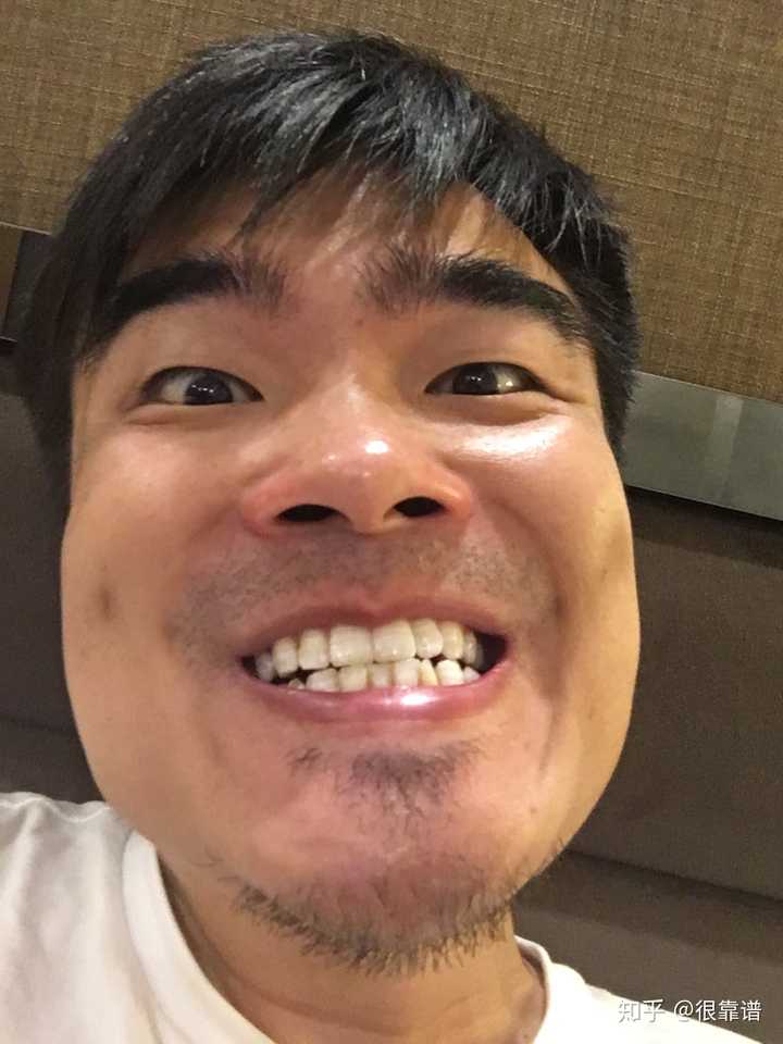 如何笑得像反派一样?