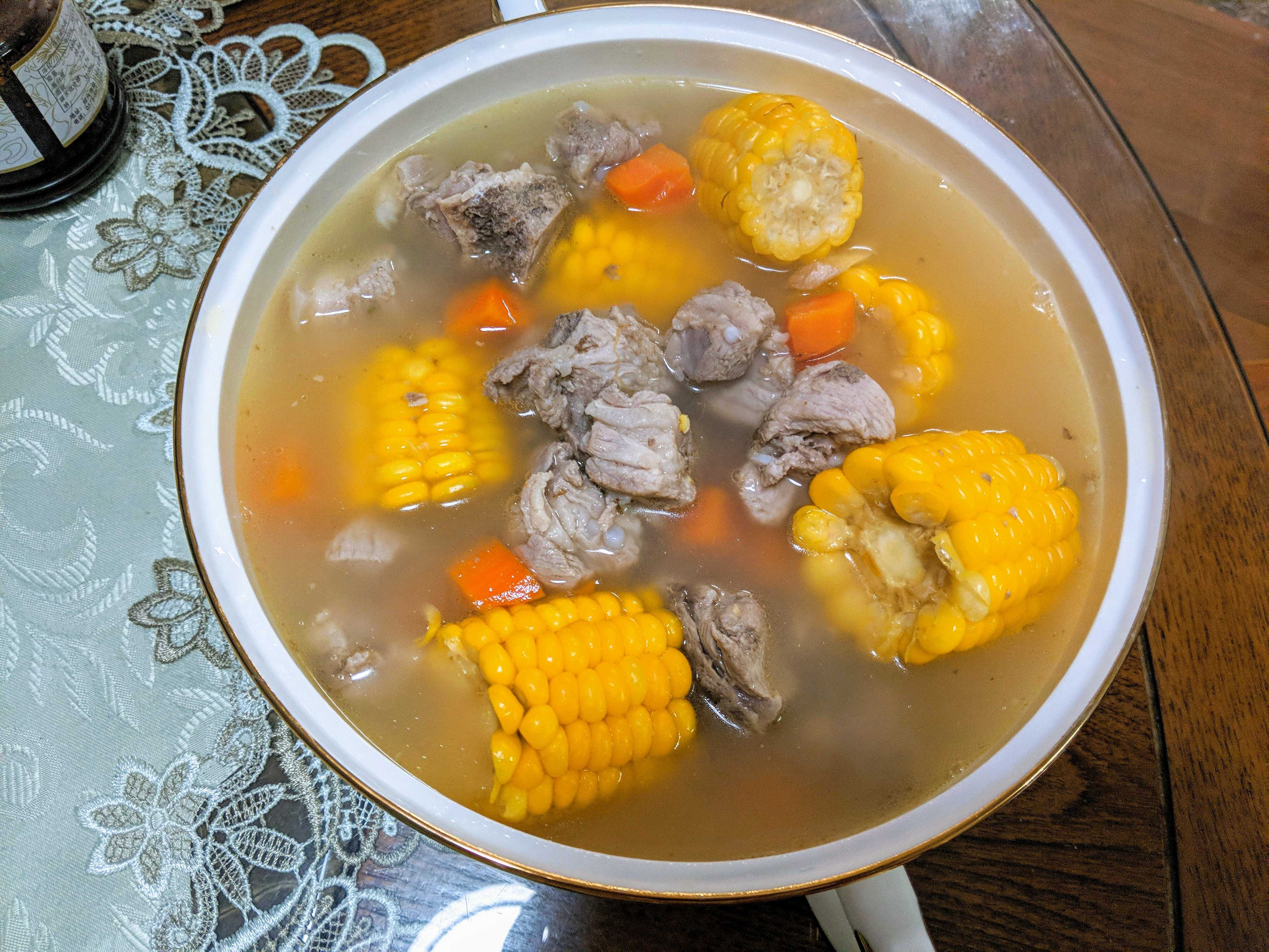 今天烧了排骨汤.