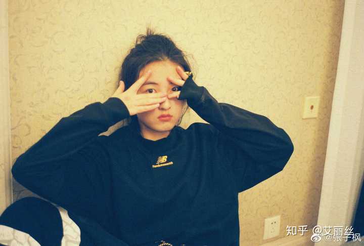 极具张子枫个人特色的微博图 我整理了14—20的子枫个人微博图,几乎