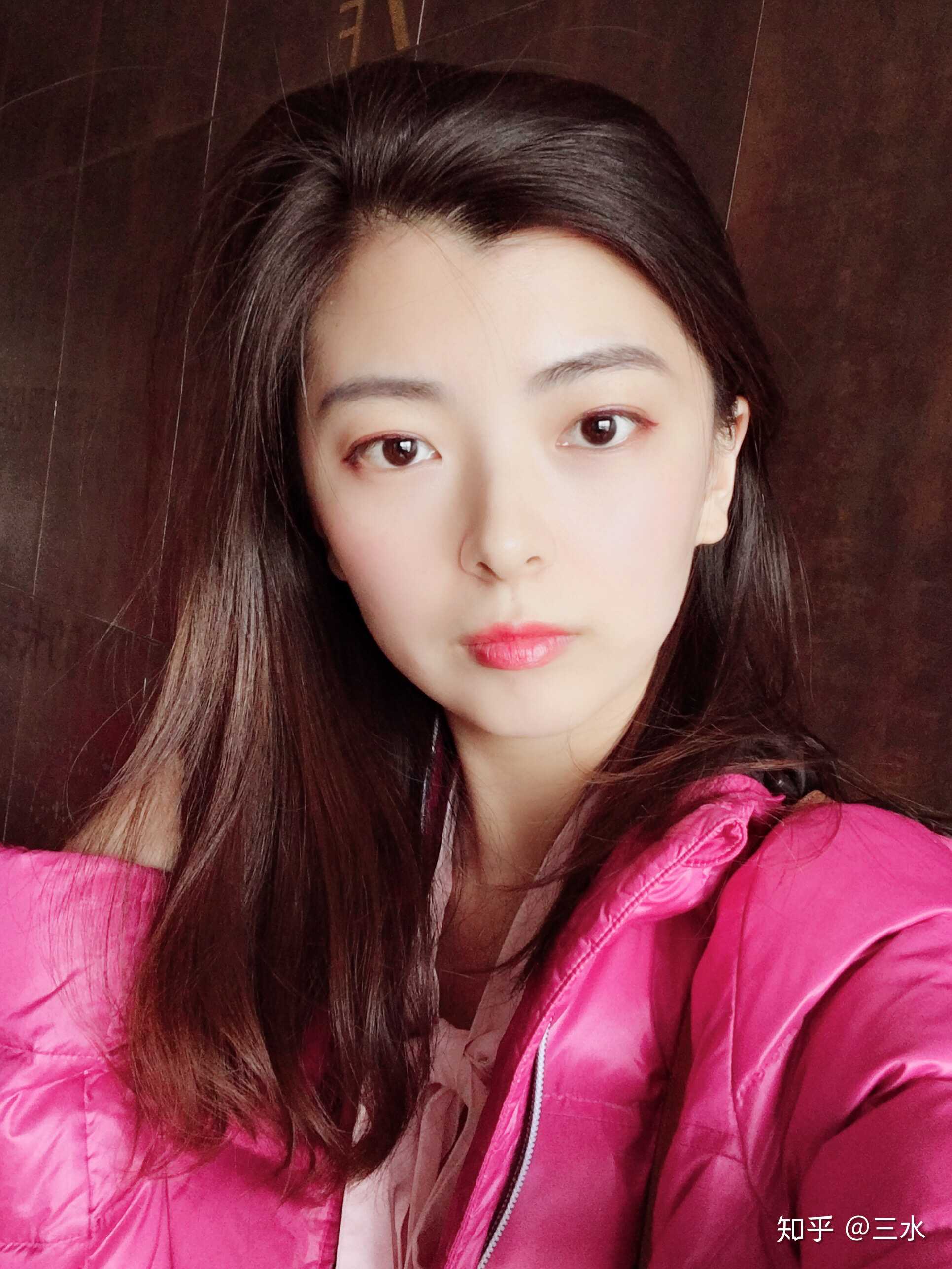 许多年前 你有一双清澈的双眼