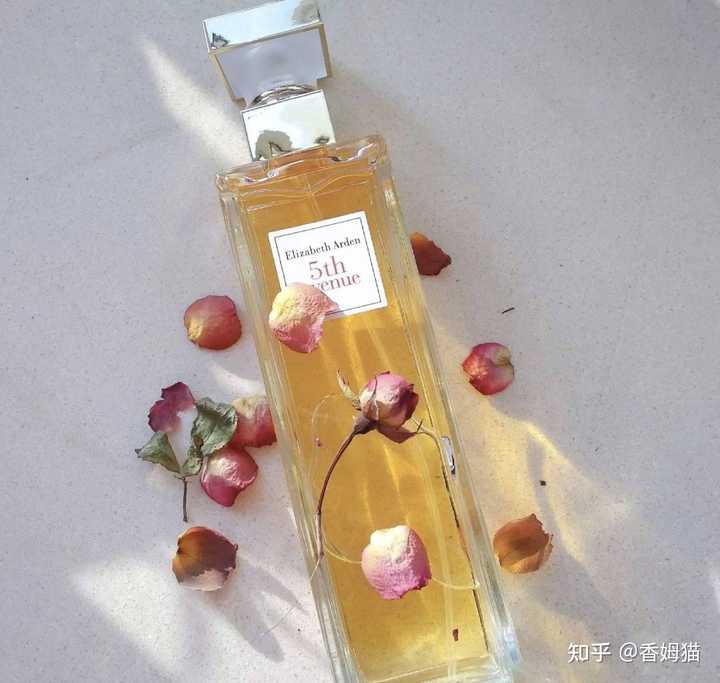 有什么适合十八九岁女孩子的香水 知乎