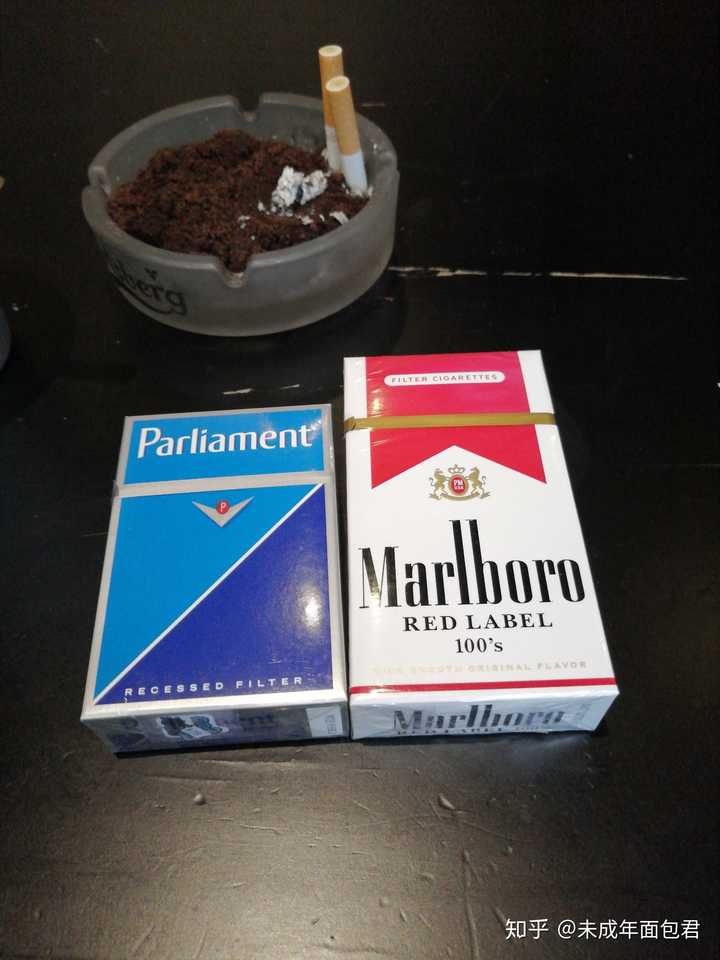 百乐门与万宝路香烟哪个高级.