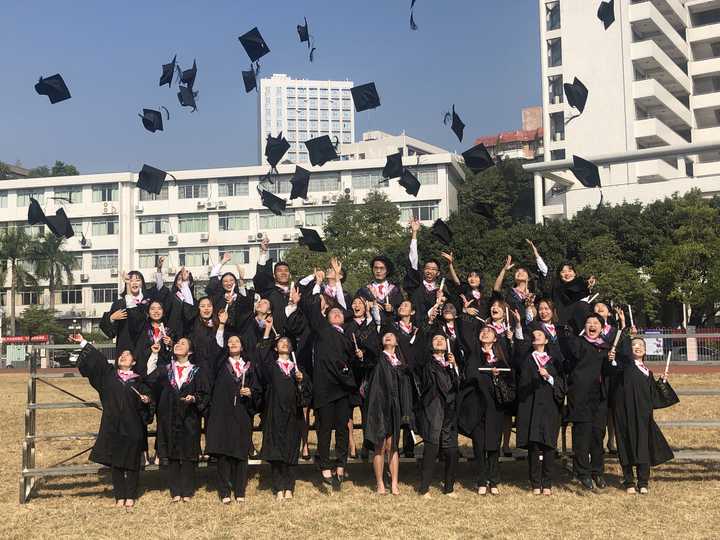 如何评价抽象带篮子这个人 知乎 如何评价抽象带篮子这个人 知乎