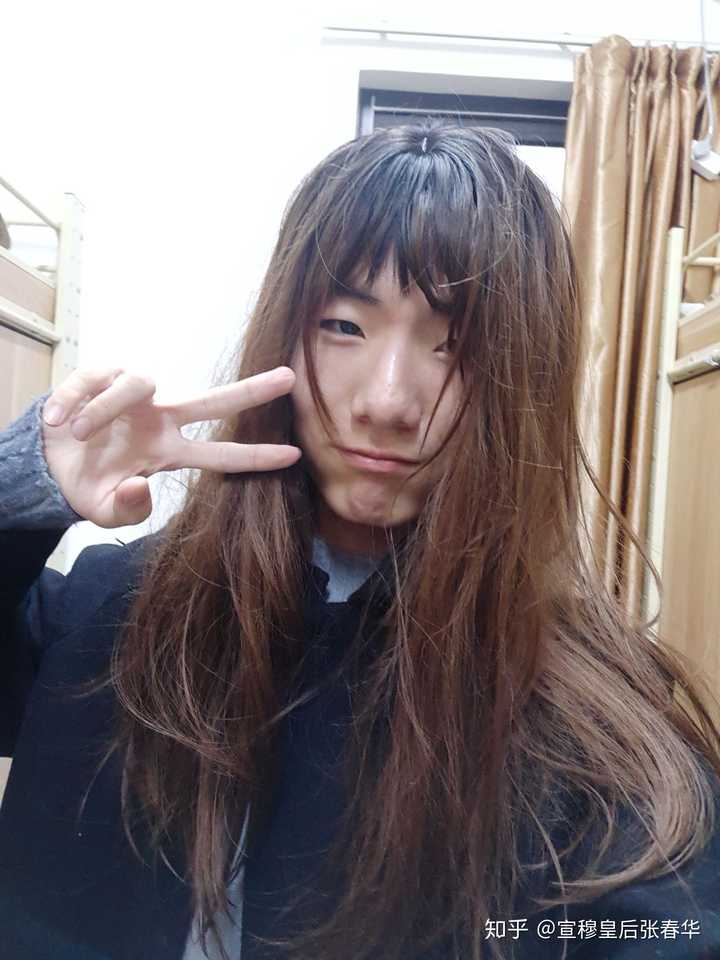 如何看待男性穿女装?