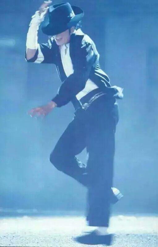 想学迈克尔杰克逊的舞蹈应该学哪类舞?