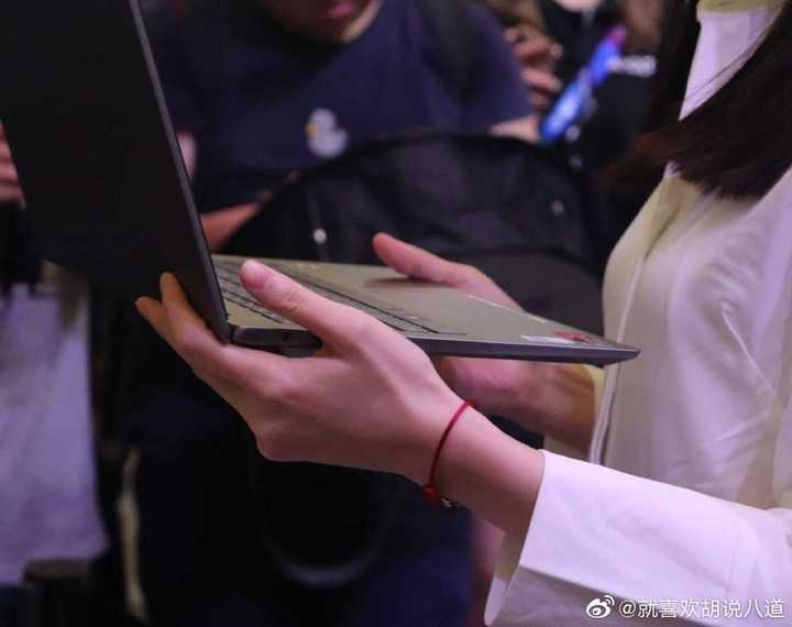 我的首推吴哲晗! 先上图 多图预警 她的颜完全长在我的审美上啊!