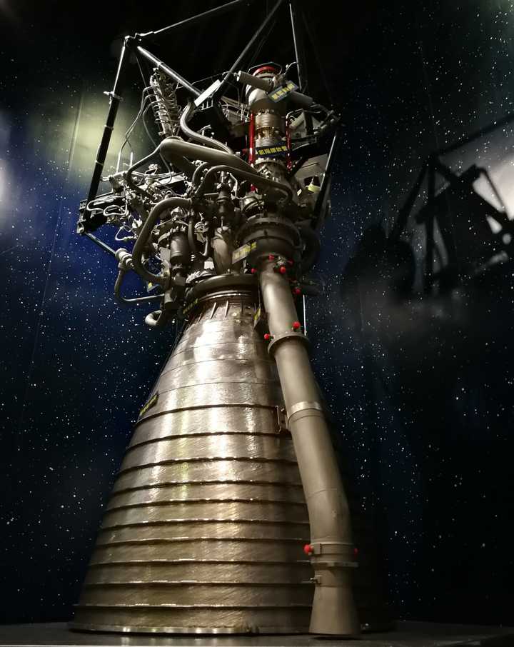 运载火箭发动机图片