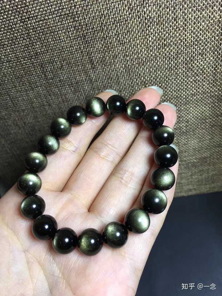 金店里面三四百的黑曜石手串为什么淘宝上卖几十块钱?