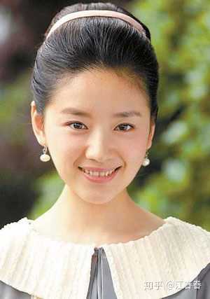 如何客观评价董洁的长相?