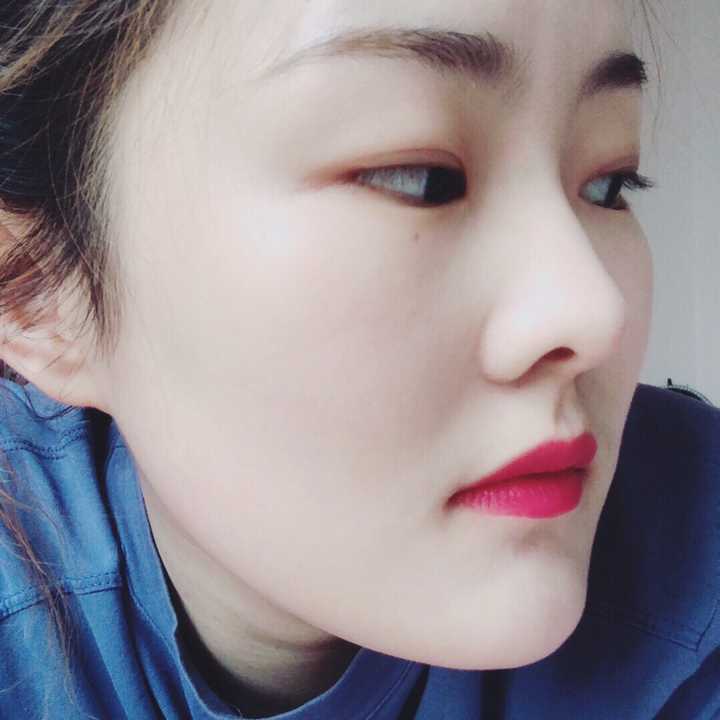 颧骨高拍照怎么拍好看?