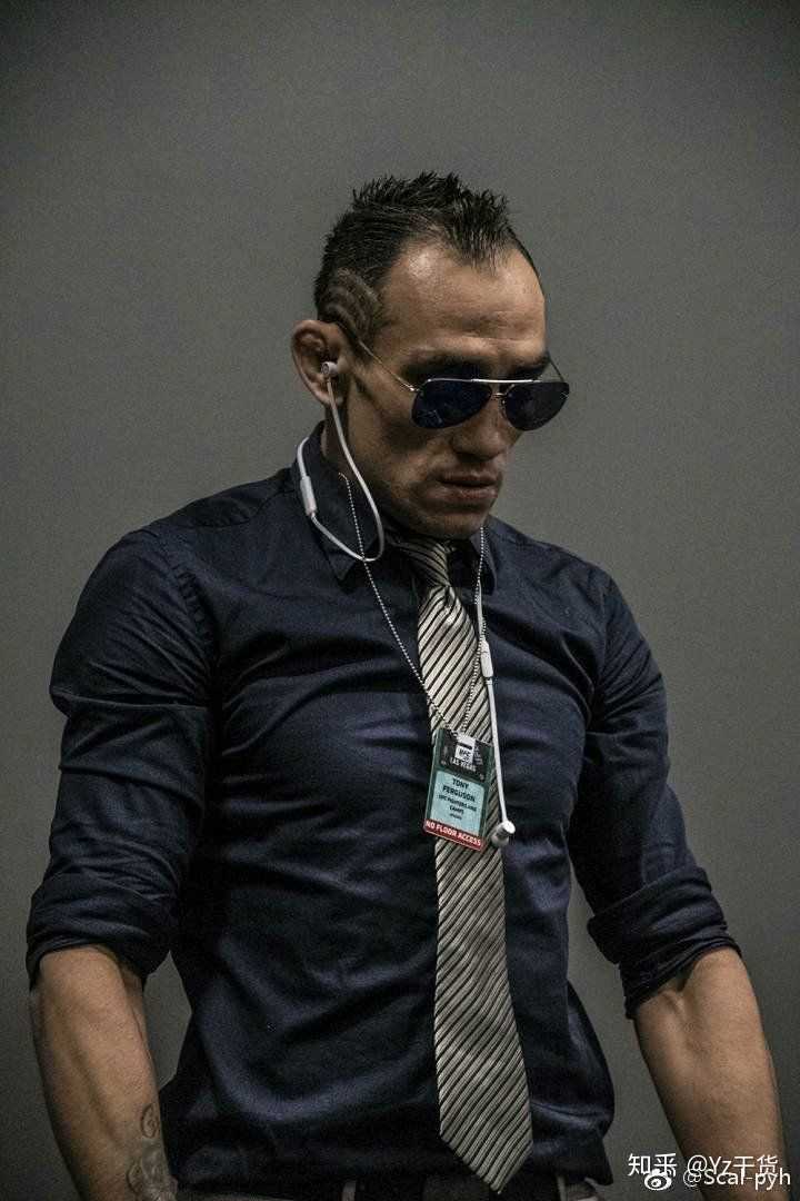 托尼老师的对手一场下来基本上都是血人 铁下巴小麻