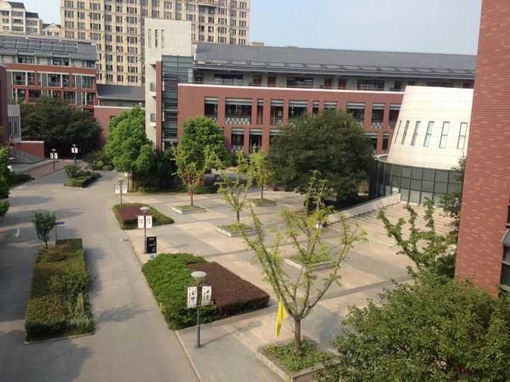 在同济大学第一附属中学读书是种怎样的体验?