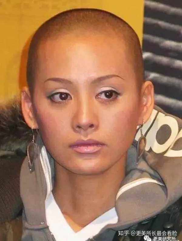 娱乐圈里有谁是天生大女主的长相?