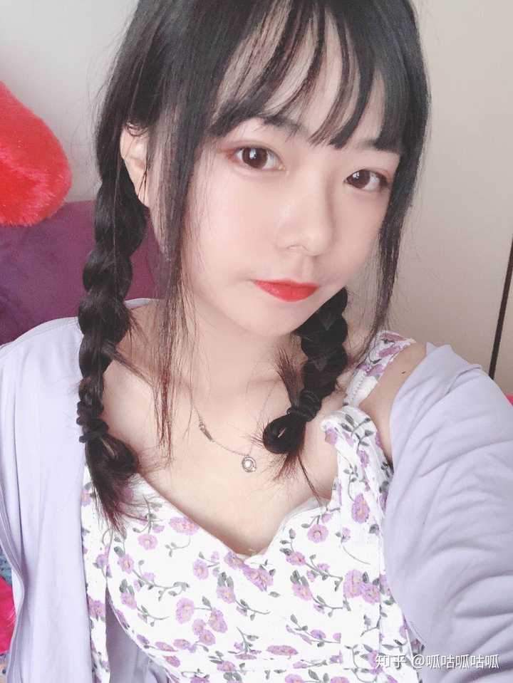 有个漂亮女朋友是什么样的体验