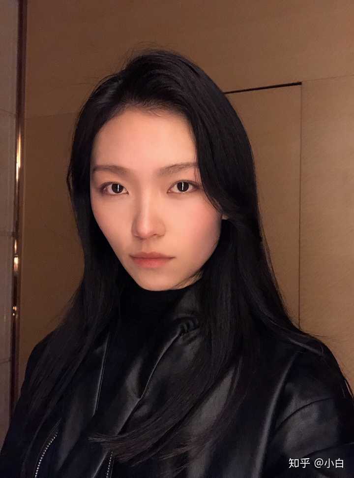 以前我就是个苦瓜脸