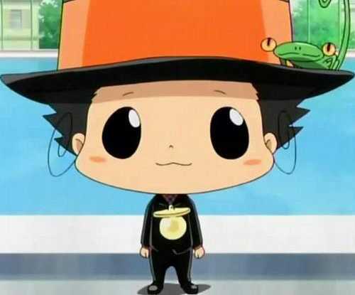 两撮小卷毛,一个黄奶嘴,黑西装,黑葡萄眼,老成的话语,却有着萌萌的