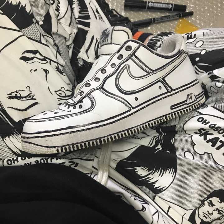 请问自己手绘描边 nike air force 1 板鞋的成功率有多少?