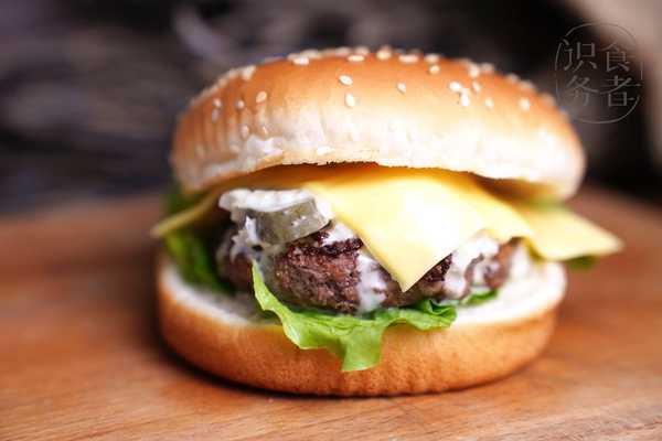如何自己在家制作好吃的汉堡？