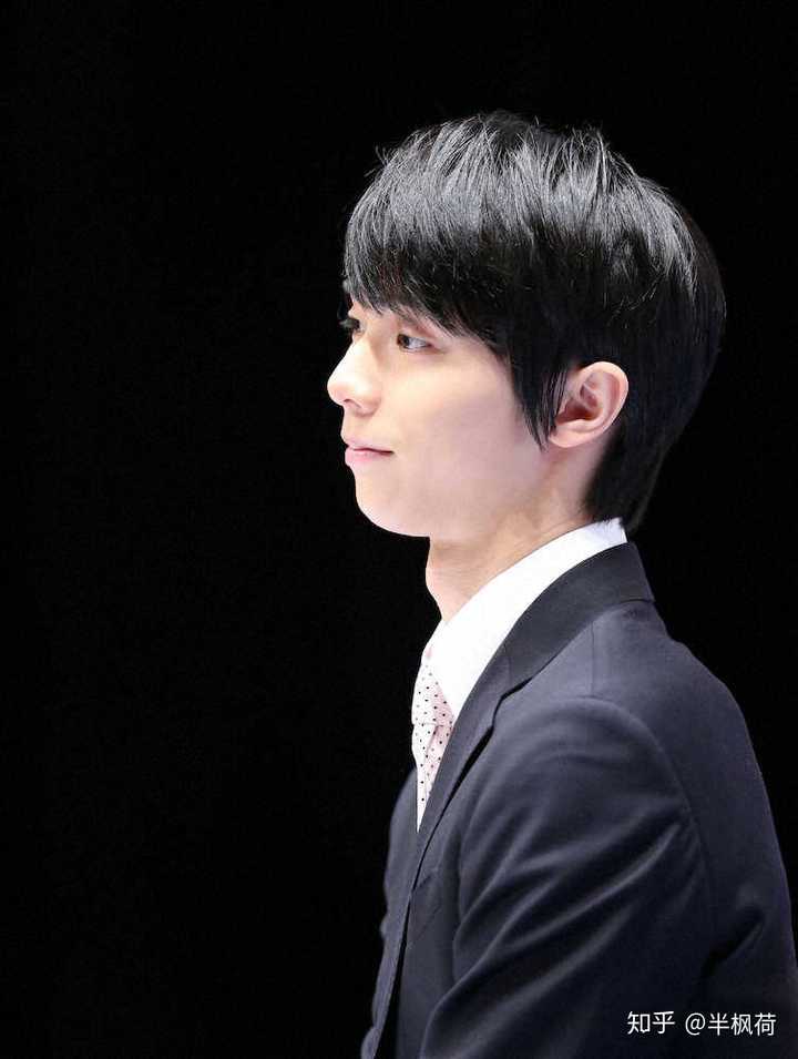 羽生结弦帅气漫画图 羽生结弦q版漫画 羽生结弦漫画形象