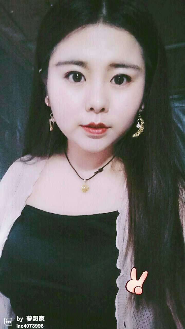 你身边哪些人是大脸美女?