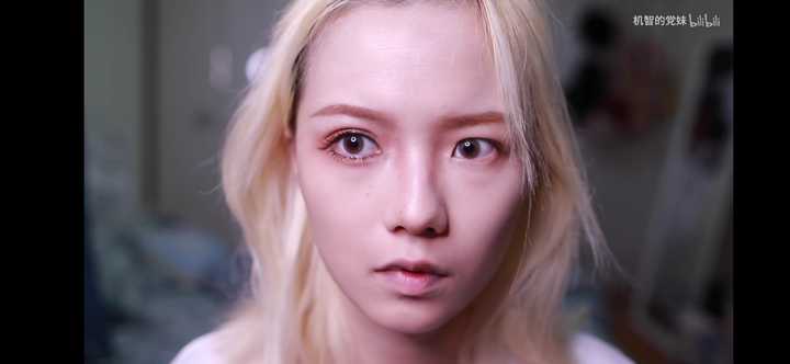 怎么化眼妆显得眼睛很大?