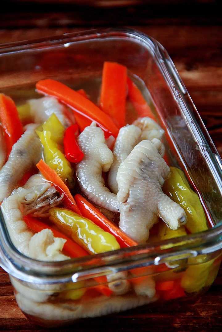 泡椒鸡爪