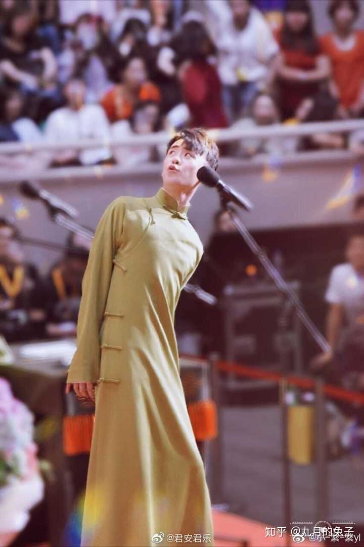 我想知道男孩纸里面真的有很细的腰吗