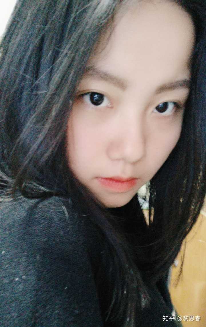 鼻子塌的女孩怎样由丑变美?