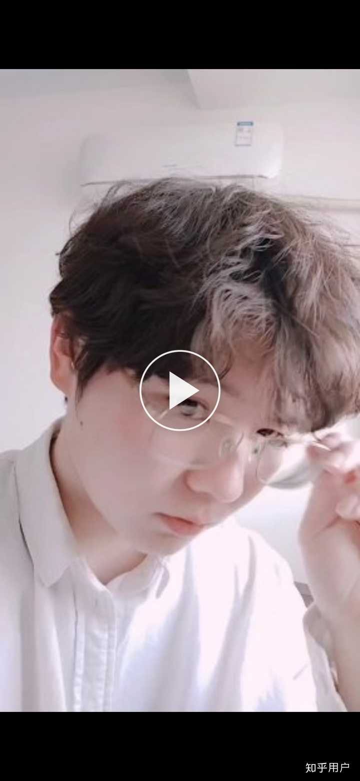 娃娃脸(童颜)是一种怎样的体验?