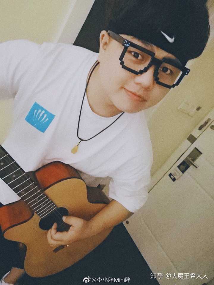 少年 那个小胖子是我们的少年时代焦耳吗?