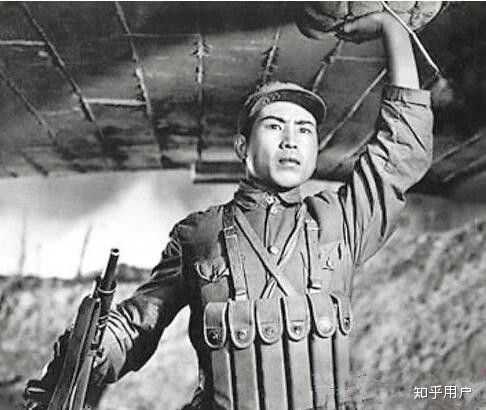 斯登冲锋枪在二战中的表现如何? - 知乎