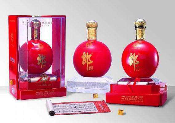 郎酒百年传承的酿造工艺,加之数十年的天宝洞藏存储,催生出百年郎酒"