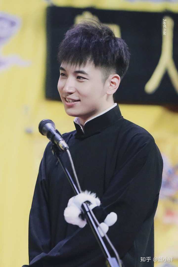 请客观评价一下德云社王九龙的颜?