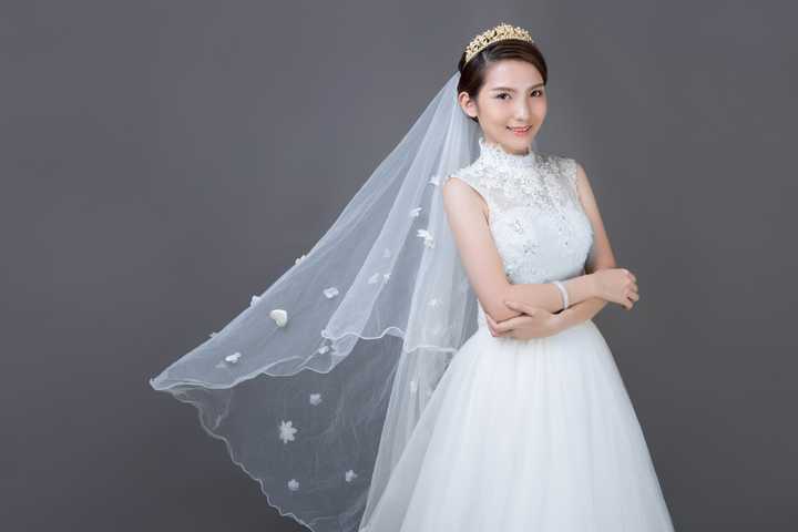 新娘妆自己怎么化?